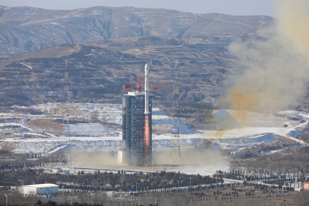 烏117架無人機(jī)摧毀俄41架戰(zhàn)略轟炸機(jī)澤圣奇襲改寫戰(zhàn)爭規(guī)則